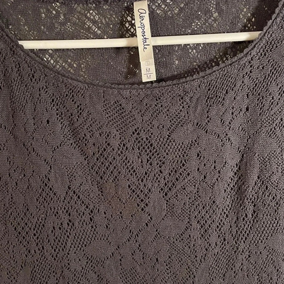 Aeropostale Dark Grey Lace Floral Design Short Sleeve MEDIUM - Picture 2 of 6